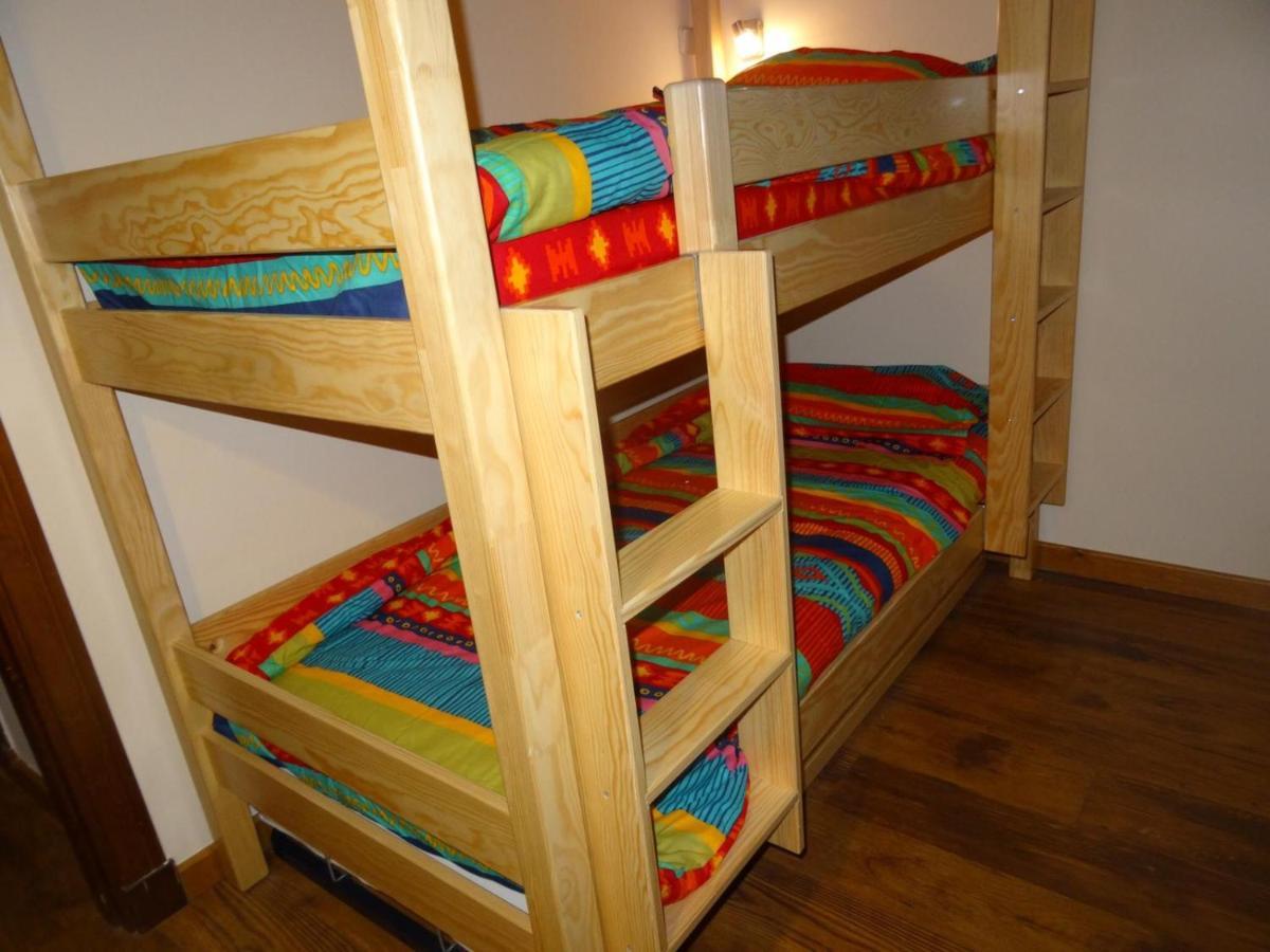 Apartamentos Tanau Baqueira Beret Bagian luar foto