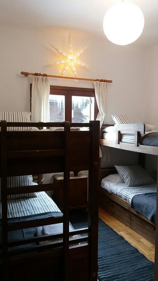 Apartamentos Tanau Baqueira Beret Bagian luar foto