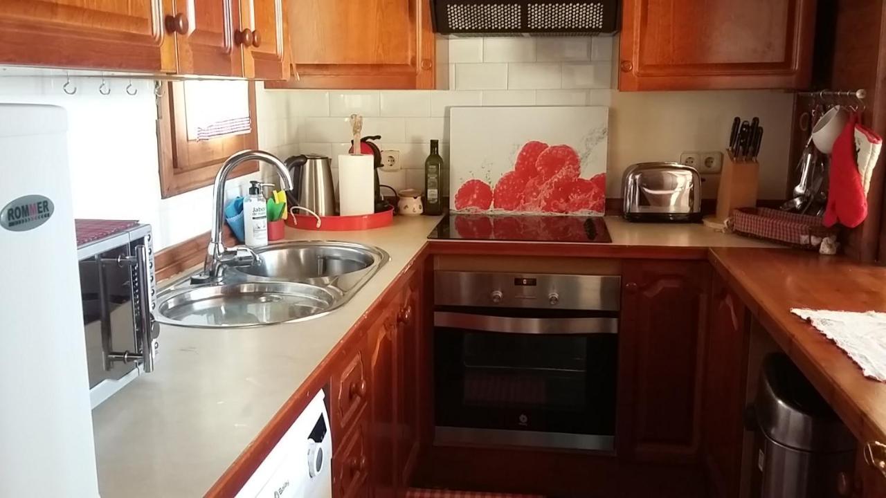 Apartamentos Tanau Baqueira Beret Bagian luar foto