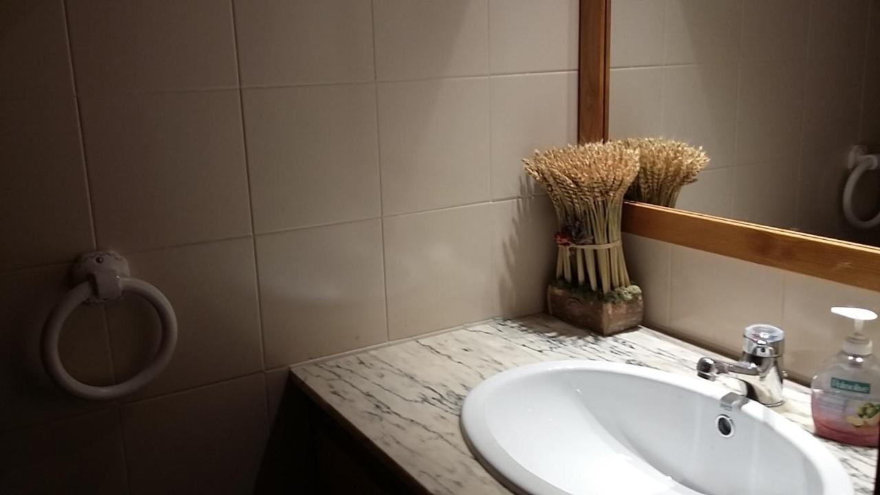 Apartamentos Tanau Baqueira Beret Bagian luar foto
